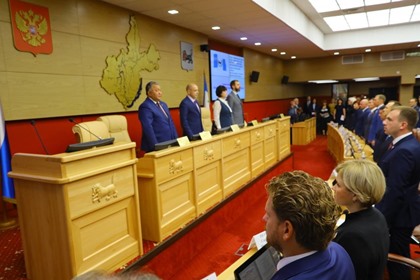 Под руководством Сергея Сокола начала работу 3 внеочередная сессия Законодательного Собрания